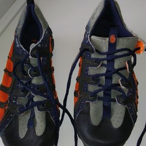 Running shoes for men
